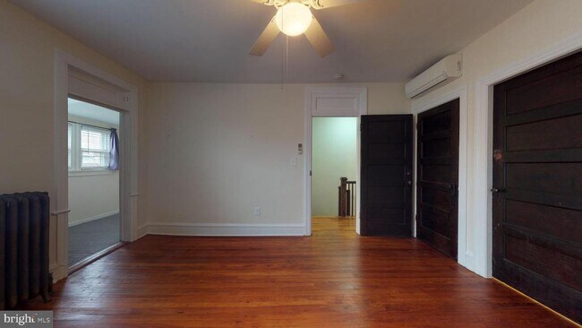 Building Photo - 728 Rock Creek Church Rd NW