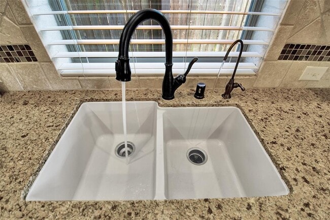 Building Photo - 16702 Radiant Lilac Trail