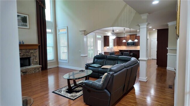 Building Photo - 5722 Ashleigh Walk Dr NW