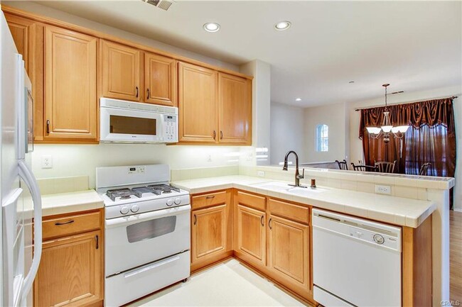 Building Photo - AVAILABLE! Pool Townhome/ Murrieta 2BR + Office, 2 Car Attached Garage