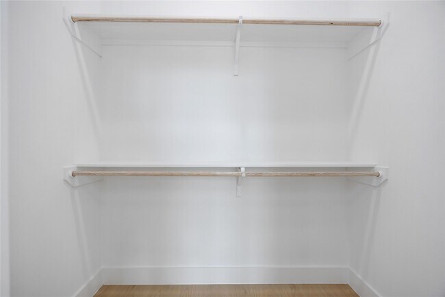 Building Photo - 3920 Aledo St