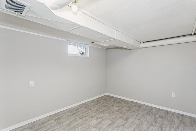 Building Photo - Beautifully Remodeled 4-Bedroom Home with 4+ Car Garage!