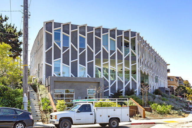 Building Photo - Haven Point Loma