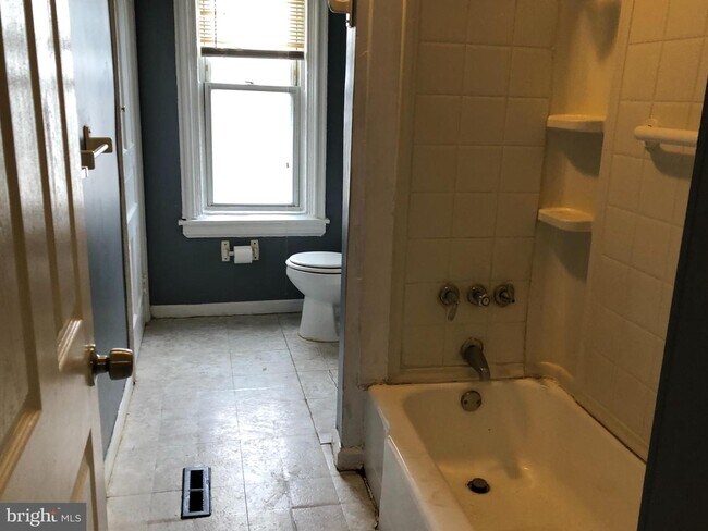 Building Photo - 2415 Tatnall St