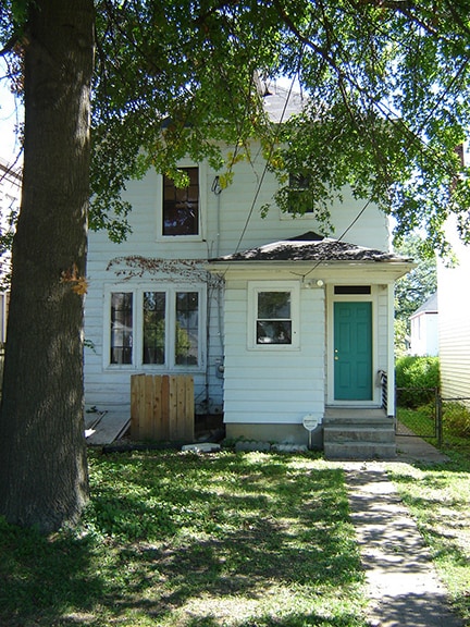 Building Photo - 1361 Hamlet St