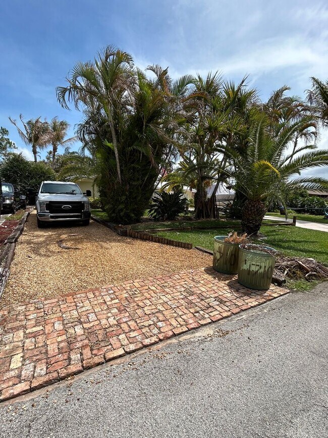 Building Photo - *ROCKY POINT GEM* 3/2/1 Pool Home with Lawn and Pool Care Included!