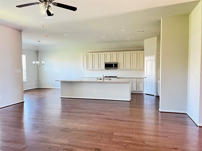 Building Photo - 23530 Mantova River Dr