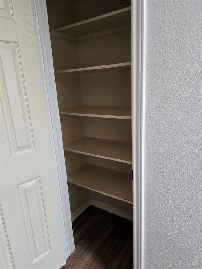 Building Photo - 11909 Big Sky Dr