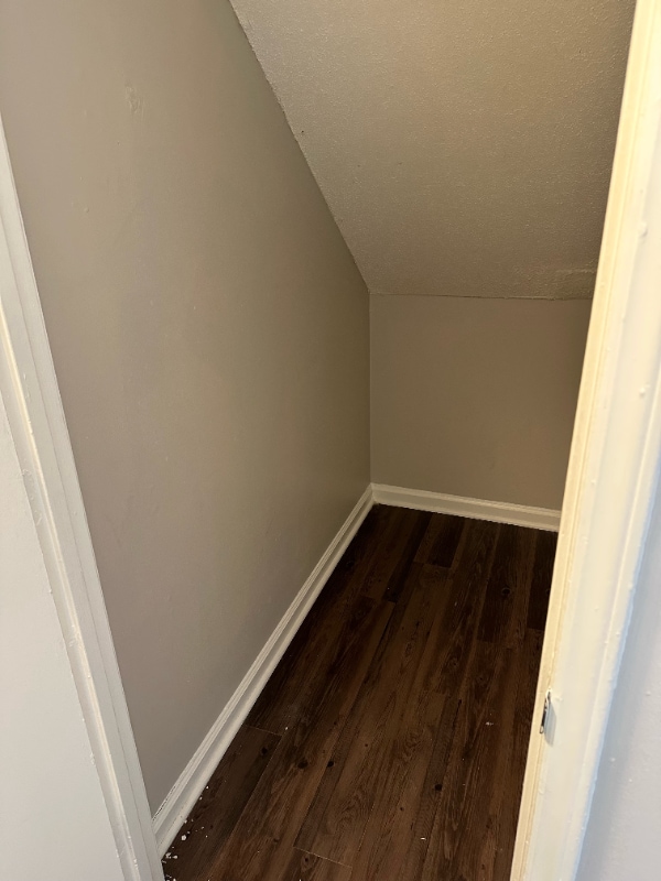 Building Photo - 1921 Mereview Ct