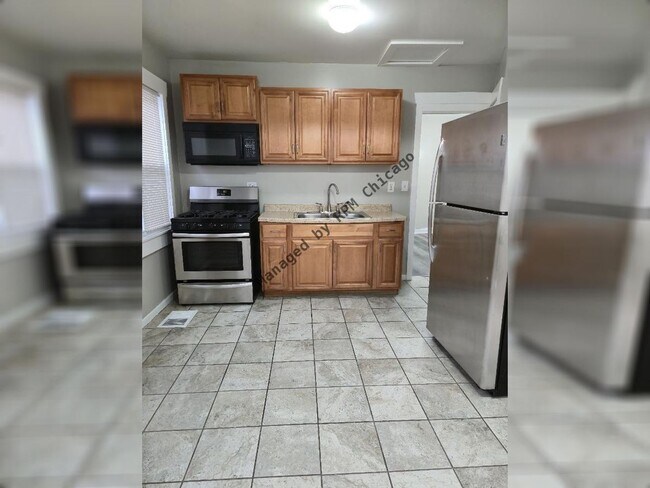 Building Photo - 3240 W 64th Pl