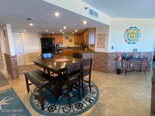 Building Photo - 3757 S Atlantic Ave