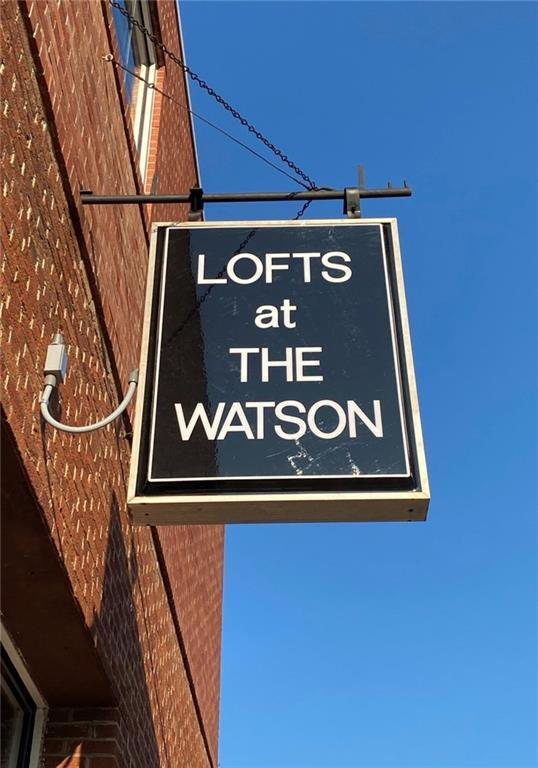 Building Photo - 111 S Main St