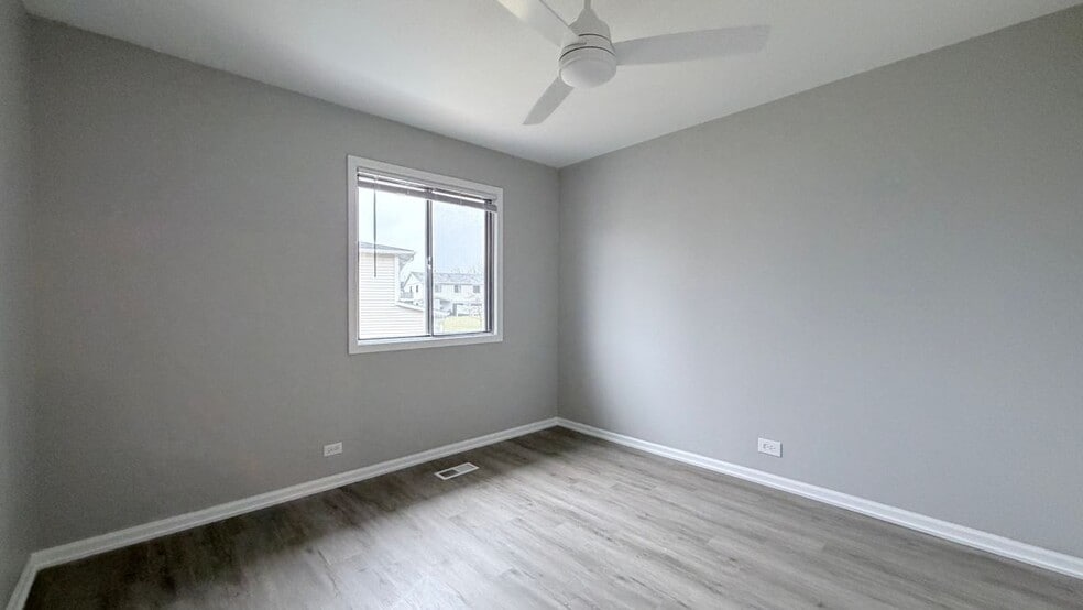 Building Photo - 721 Sunfish Point