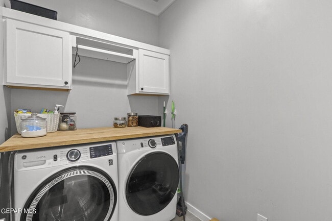 Building Photo - 2332 Tierra Delmonte Dr