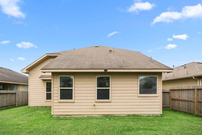 Building Photo - 25426 Saddlebrook Champion Way