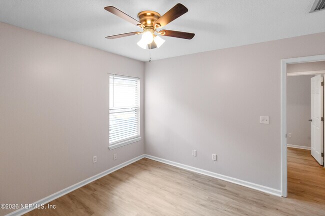 Building Photo - 1216 Brookwood Bluff Rd E