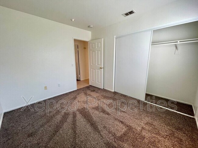 Building Photo - 79225 Laurie Ct