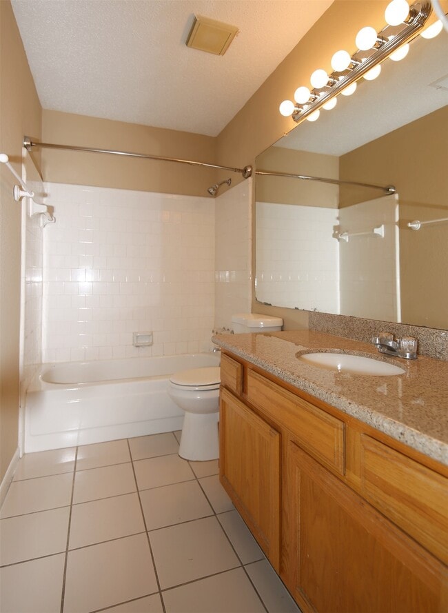 Building Photo - 13339 Somersworth Dr