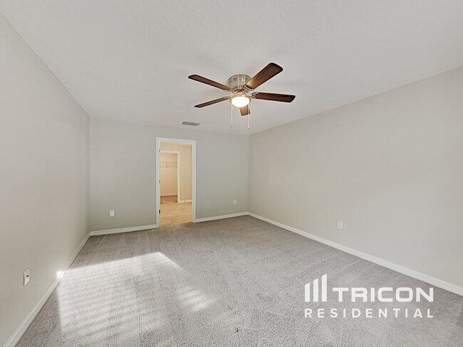 Building Photo - 1748 Broad Winged Hawk Dr