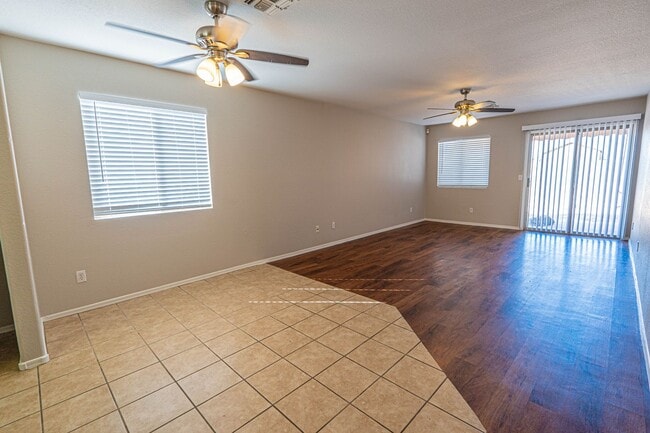 Building Photo - Perfect 3 bed/2 bath home in Johnson Ranch!