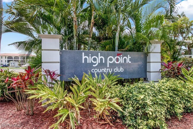 Building Photo - 9 High Point Cir N