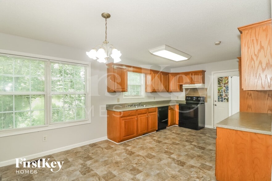 Building Photo - 6201 9th St