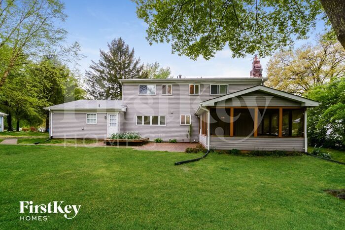 Building Photo - 186 River Valley Dr