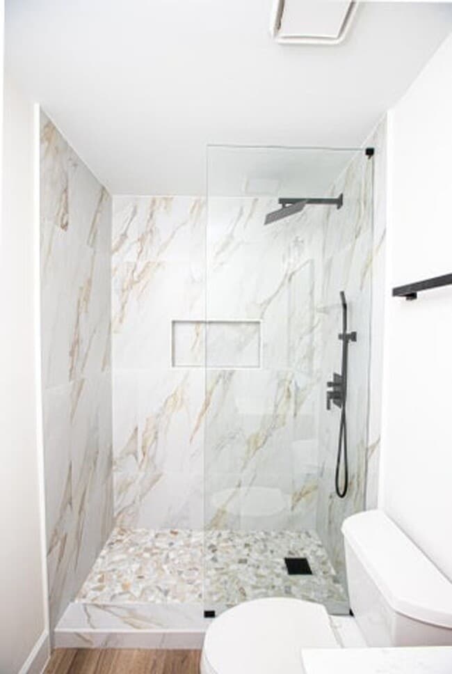 Building Photo - 10881 La Salinas Cir