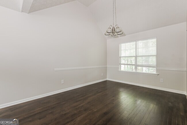 Building Photo - 136 Stoney Brook Way