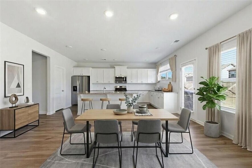 Building Photo - 303 Eleanora Xing