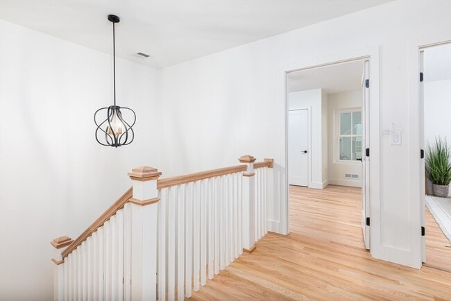 Building Photo - 34 Waverly Pl