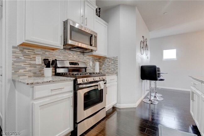 Building Photo - 48 Jasmine Point St