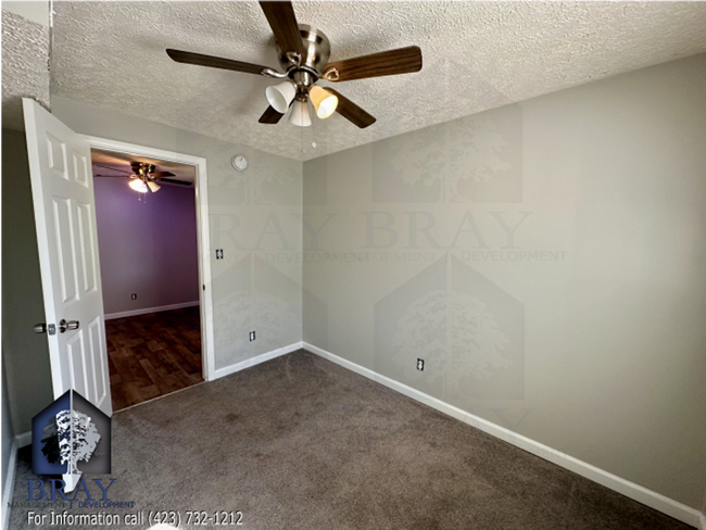 Building Photo - Renovated 3BR / 1BA house in central Kingsport