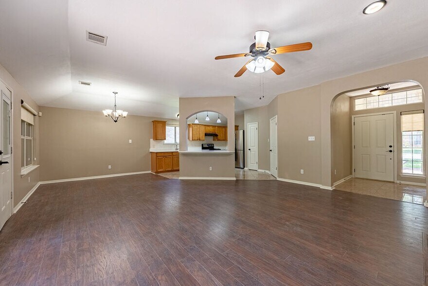 Building Photo - 12520 Wethersby Way