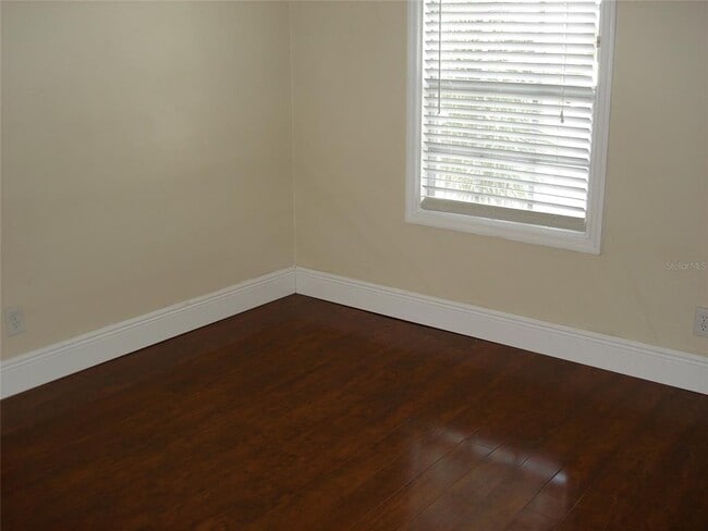 Building Photo - 5248 Beach Dr SE