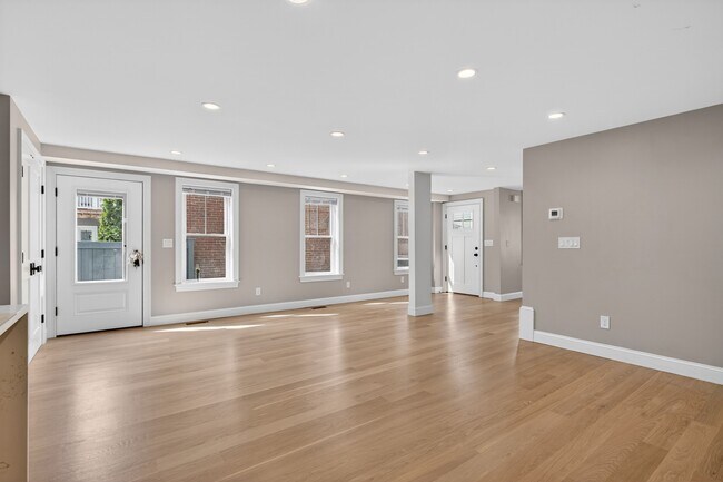 Building Photo - 17 Allston St