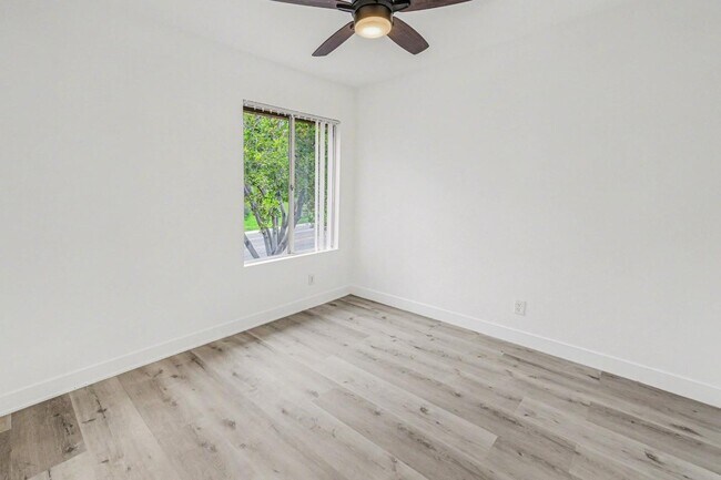 Building Photo - 1447 Manzana Way