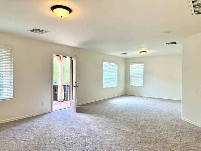 Building Photo - 3954 E Leslie Dr