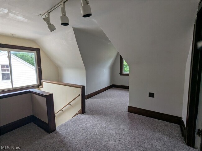 Building Photo - 1151 Quilliams Rd
