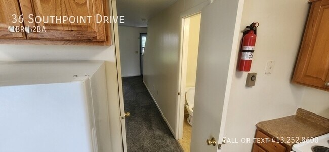 Building Photo - 36 Southpoint Dr