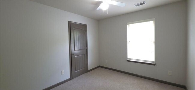 Building Photo - 3350 Ivey Ridge Rd NE