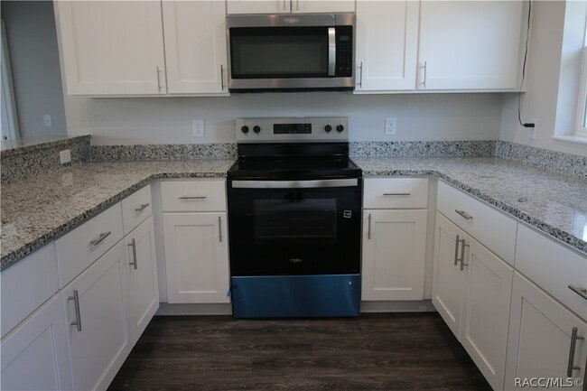 Building Photo - 67 N Cape Terrace