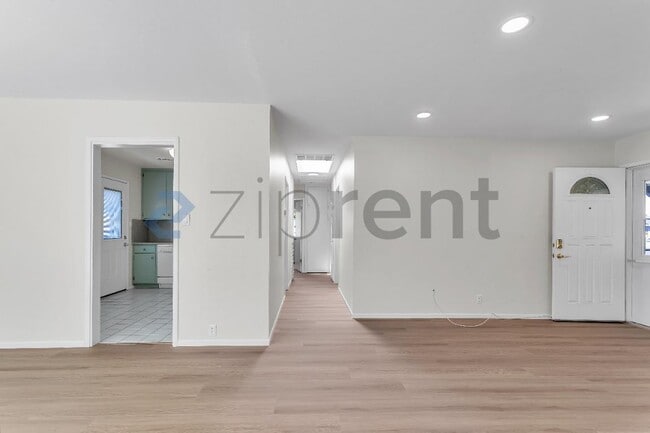 Building Photo - 500 Middlesex Rd