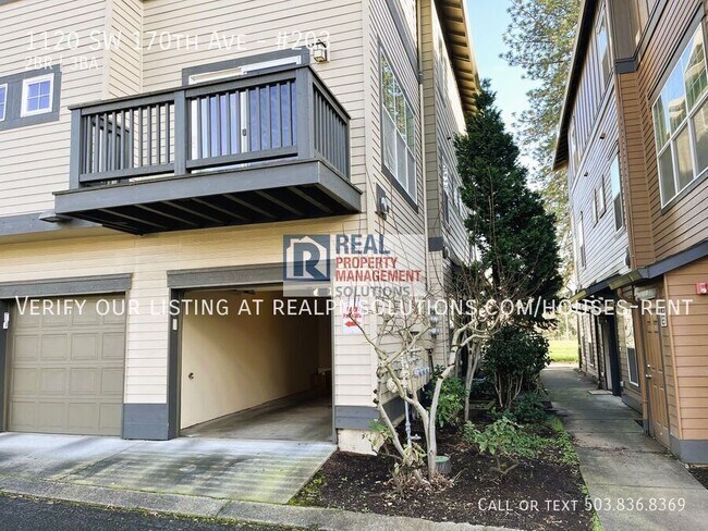 Building Photo - 1120 SW 170th Ave