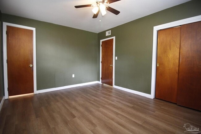 Building Photo - 3875 Arbutus Dr
