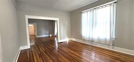 Building Photo - 1047 Ridge Ave