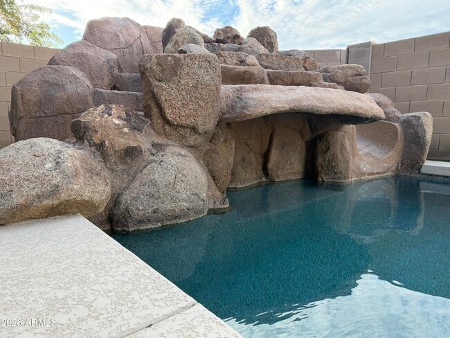 Building Photo - 25706 122nd Ave