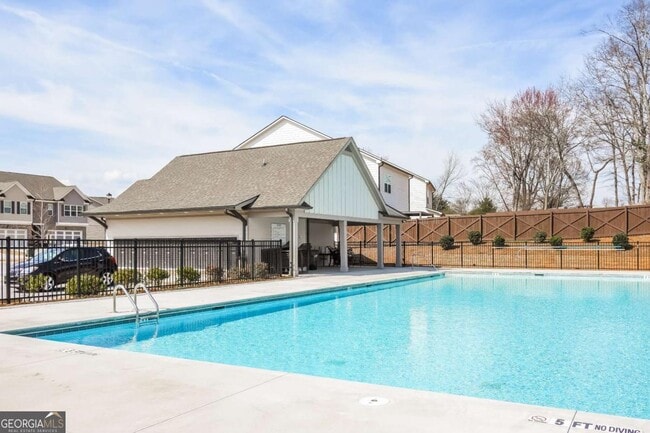 Building Photo - 5379 Fox Den Rd