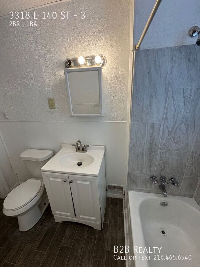 Building Photo - 3318 E 140th St