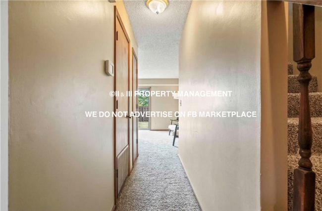 Building Photo - 1102 Jeff Cir